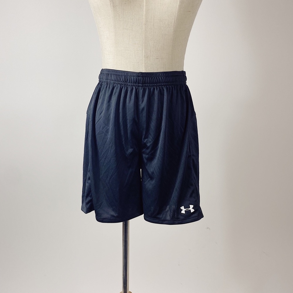 NWT UNDER ARMOUR Women’s Relaxed Fit Heat Gear Shorts Black Small
